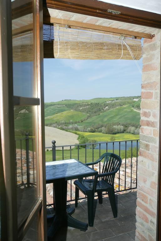 Agriturismo Vergelle Монтальчино Номер фото